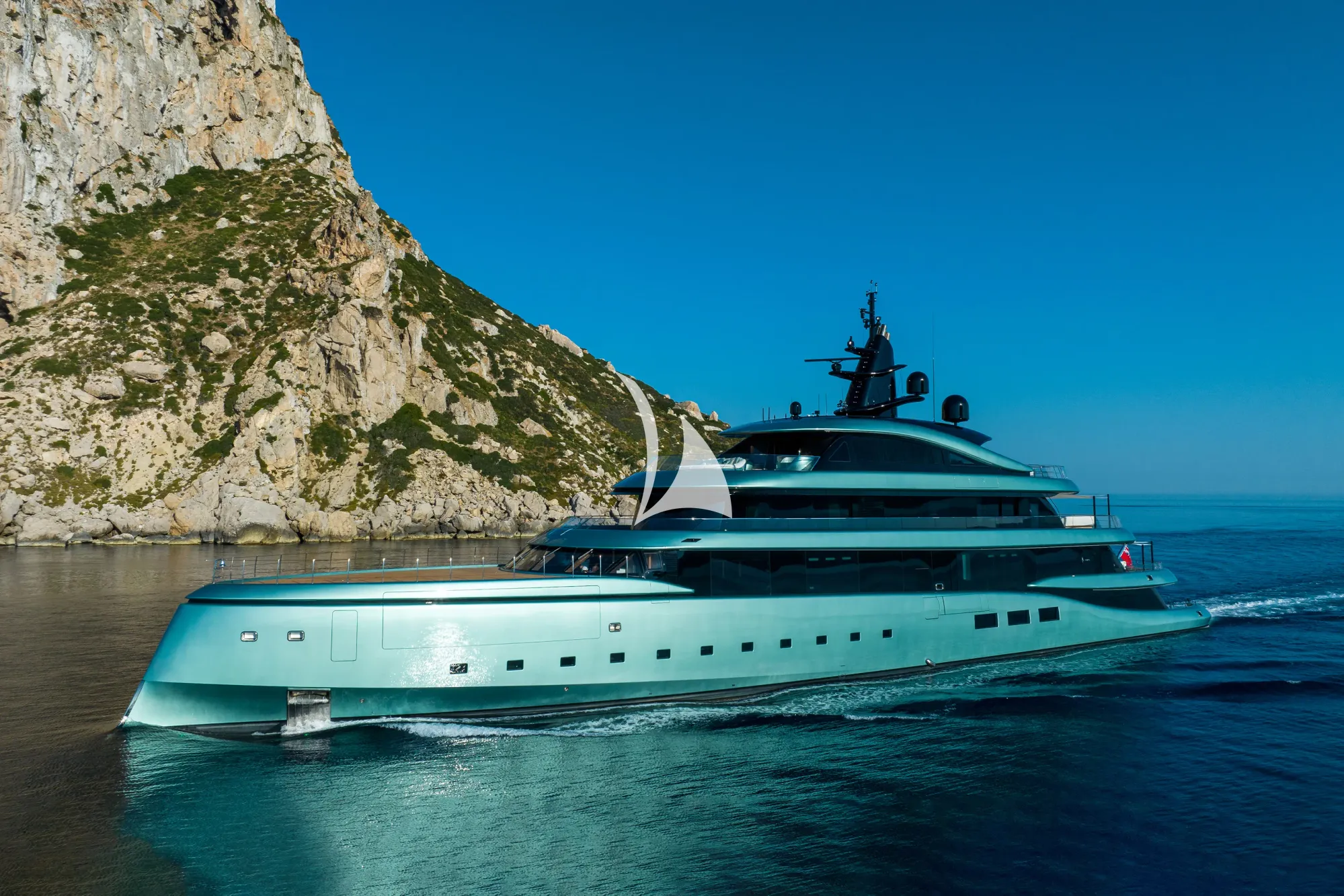 Superyacht KENSHO — charter de luxe